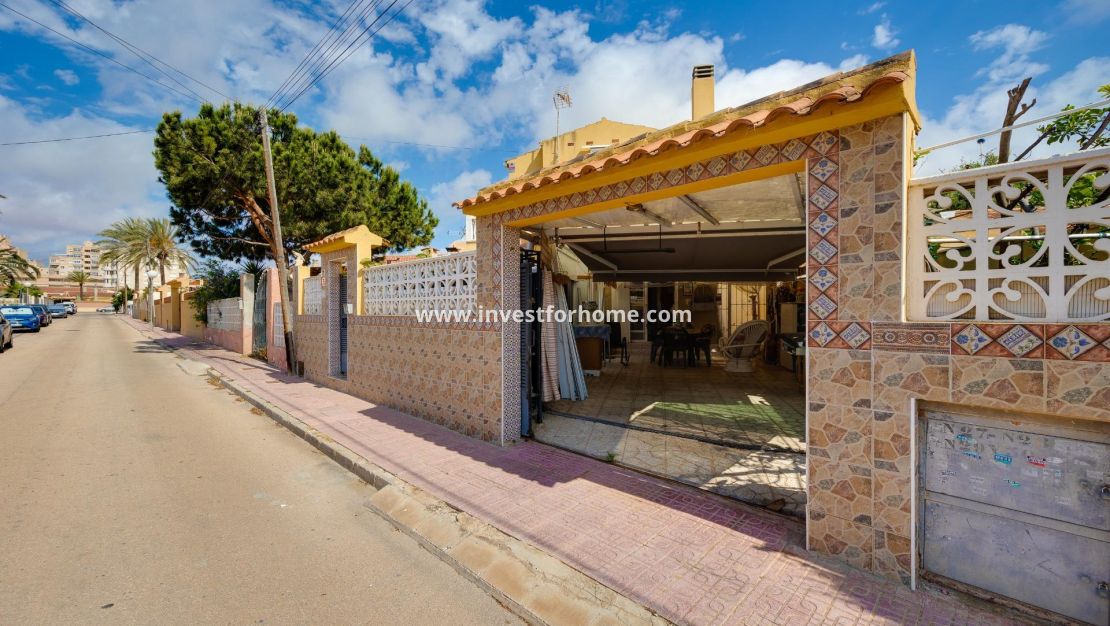 Reventa - Chalet - Torrevieja - aguas nuevas