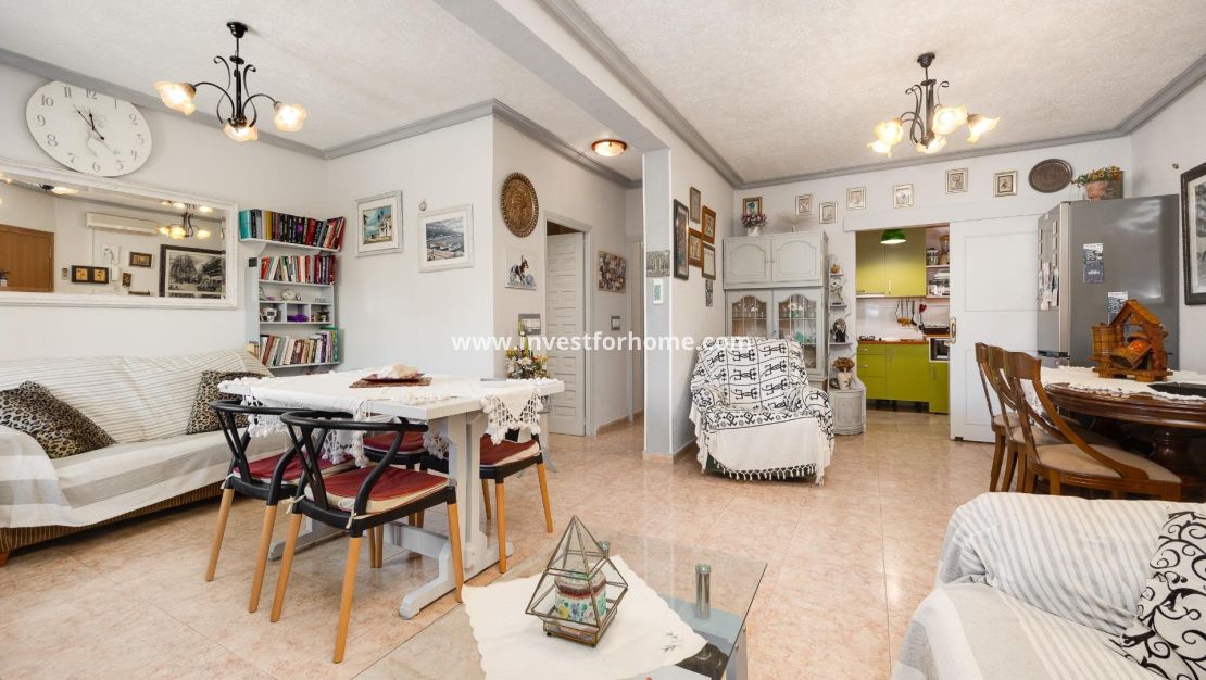 Reventa - Chalet - Torrevieja - aguas nuevas