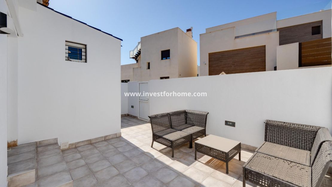Reventa - Chalet - Torrevieja - aguas nuevas