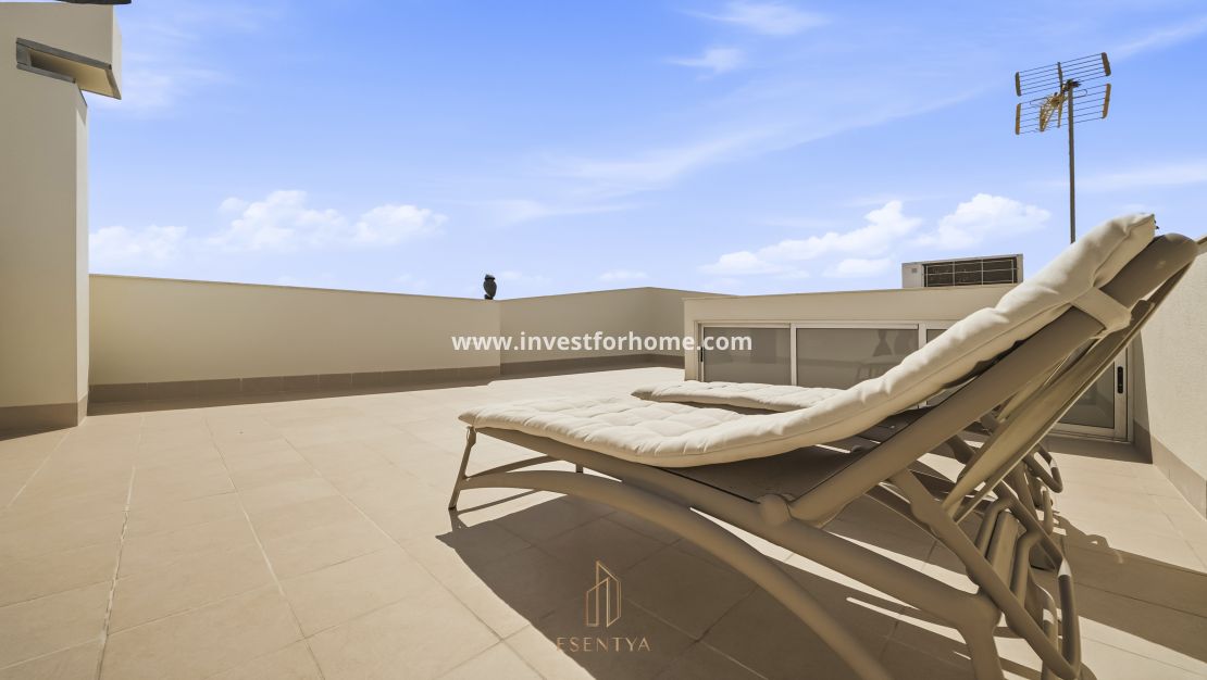 Reventa - Chalet - Torrevieja - aguas nuevas