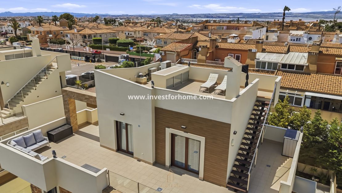 Reventa - Chalet - Torrevieja - aguas nuevas