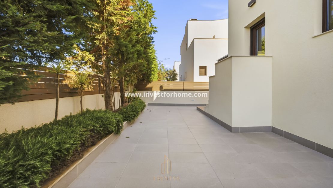Reventa - Chalet - Torrevieja - aguas nuevas