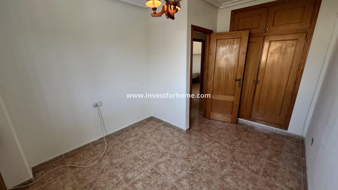 Reventa - Chalet - Torrevieja - aguas nuevas