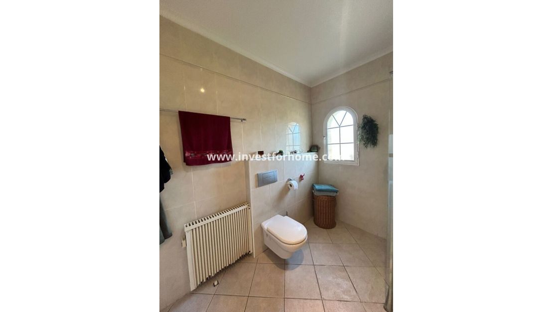 Reventa - Chalet - Torrevieja - aguas nuevas