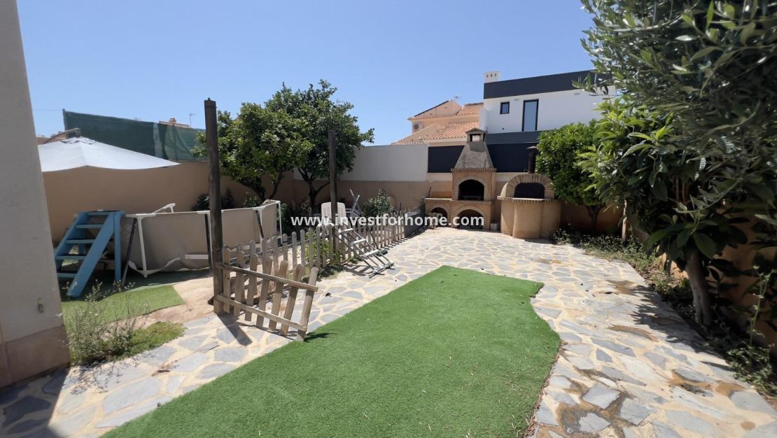 Reventa - Chalet - Torrevieja - aguas nuevas