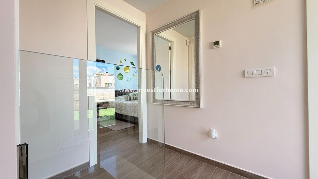 Reventa - Chalet - Torrevieja - aguas nuevas