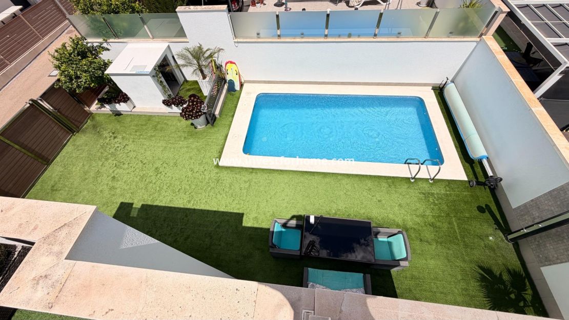 Reventa - Chalet - Torrevieja - aguas nuevas