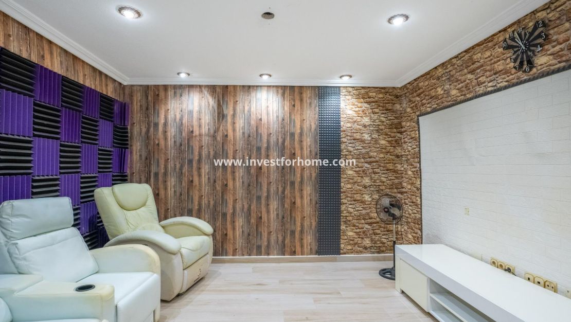 Reventa - Chalet - Torrevieja - El Chaparral