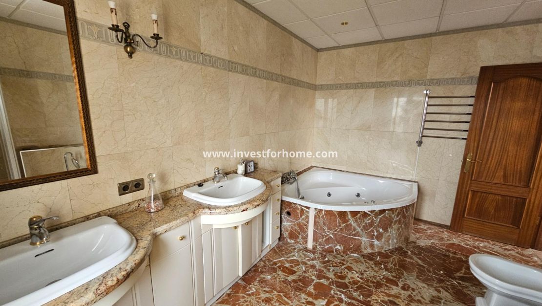 Reventa - Chalet - Torrevieja - El Chaparral