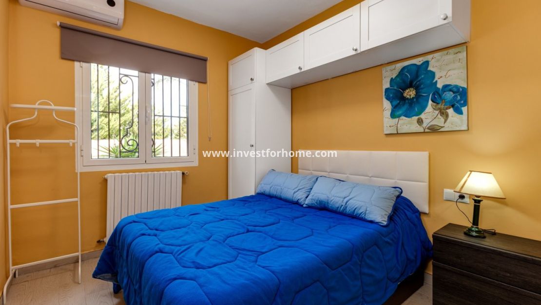 Reventa - Chalet - Torrevieja - La Siesta-El Chaparral