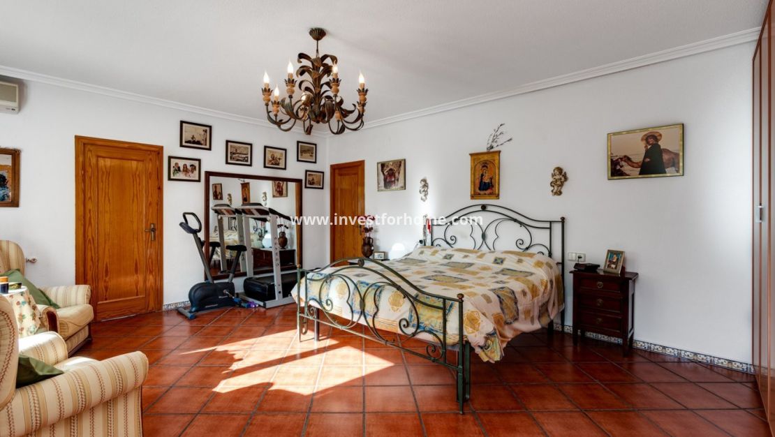 Reventa - Chalet - Torrevieja - La Siesta-El Chaparral