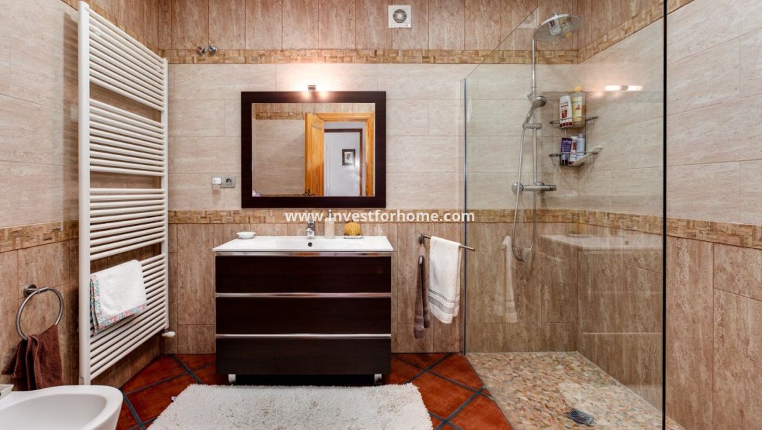 Reventa - Chalet - Torrevieja - La Siesta-El Chaparral