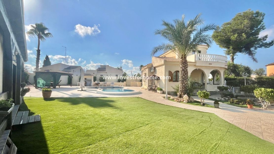 Reventa - Chalet - Torrevieja - La Siesta-El Chaparral