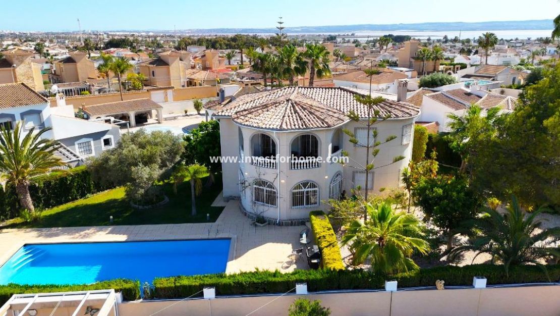 Reventa - Chalet - Torrevieja - La Siesta-El Chaparral