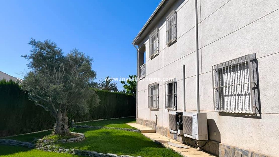 Reventa - Chalet - Torrevieja - La Siesta-El Chaparral