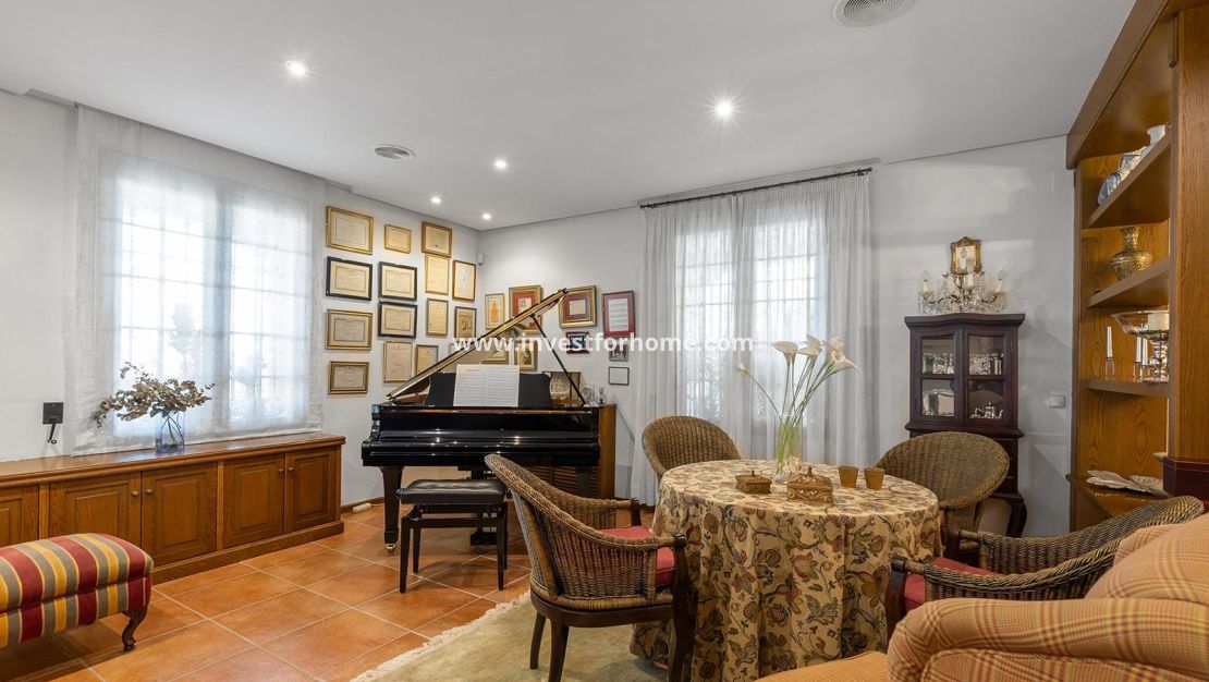 Reventa - Chalet - Torrevieja - La Veleta