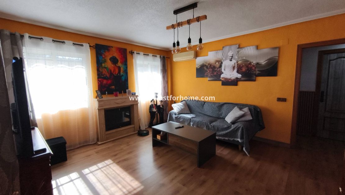 Reventa - Chalet - Torrevieja - Los Balcones