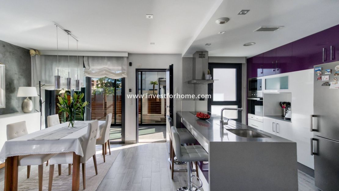 Reventa - Chalet - Torrevieja - Nueva Torrevieja - Aguas Nuevas