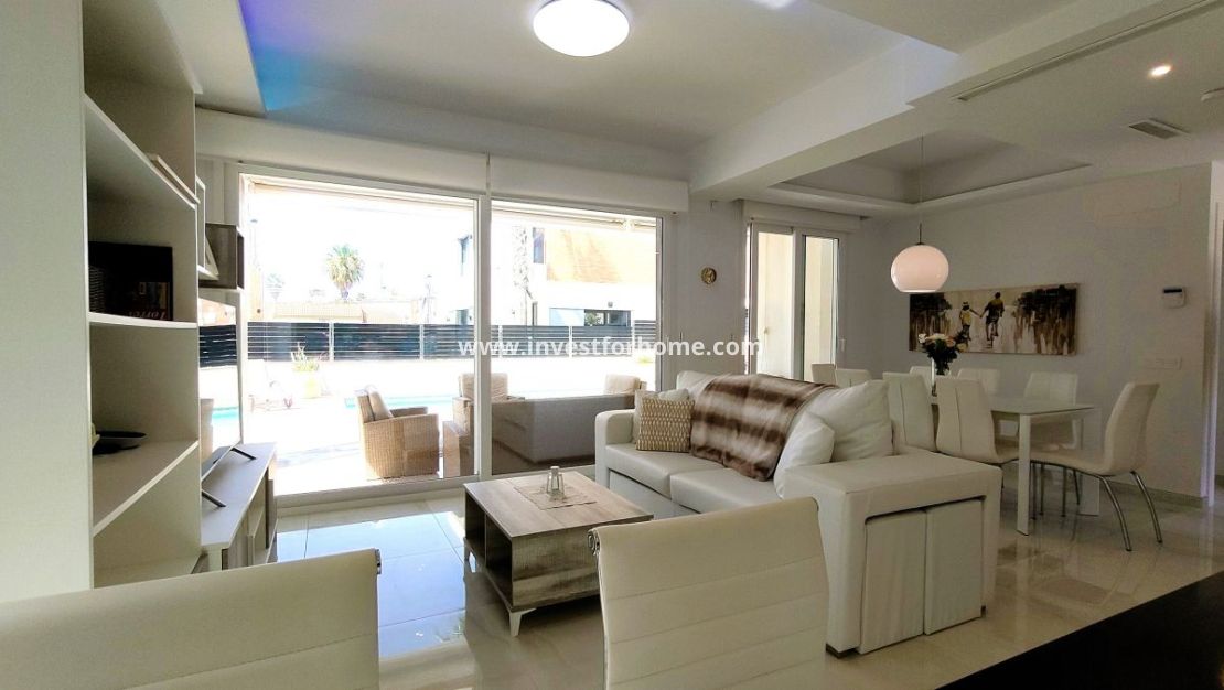 Reventa - Chalet - Torrevieja - Torrelamata - La Mata