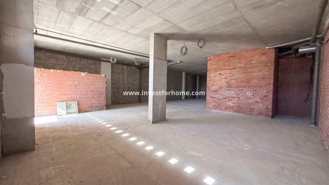 Reventa - Local comercial - Torrevieja - Torrelamata - La Mata
