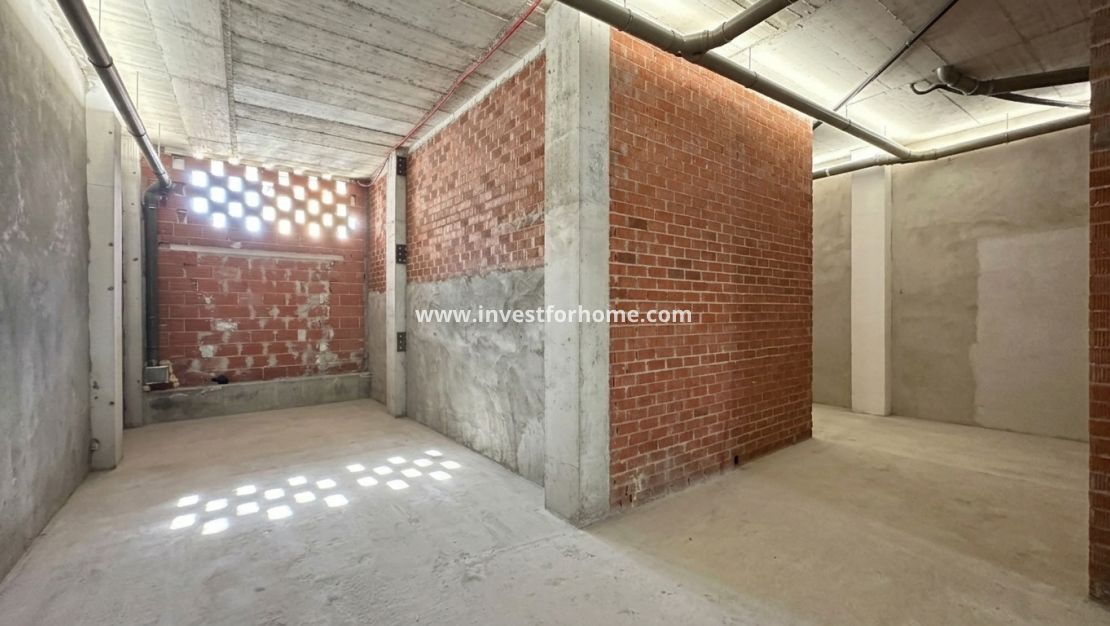 Reventa - Local comercial - Torrevieja - Torrelamata - La Mata