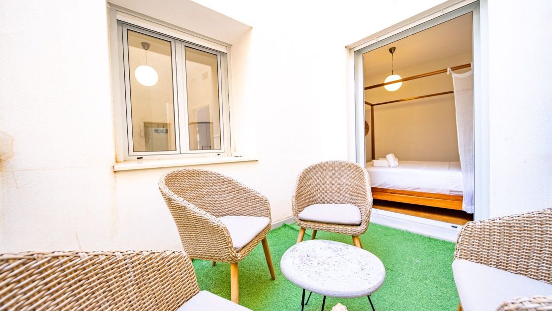 Sale - Apartment - Alicante - Centro