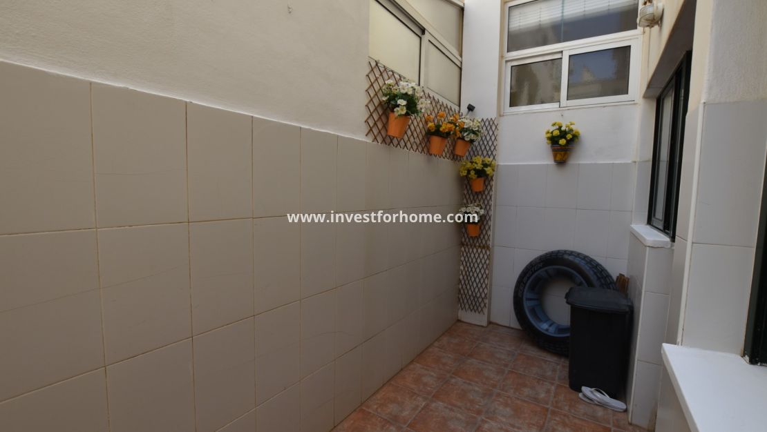 Sale - Apartment - Daya vieja - Costa Blanca