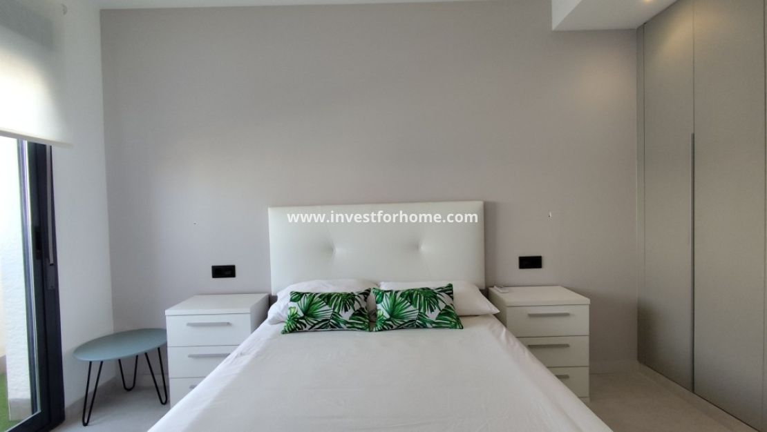 Sale - Apartment - El Raso