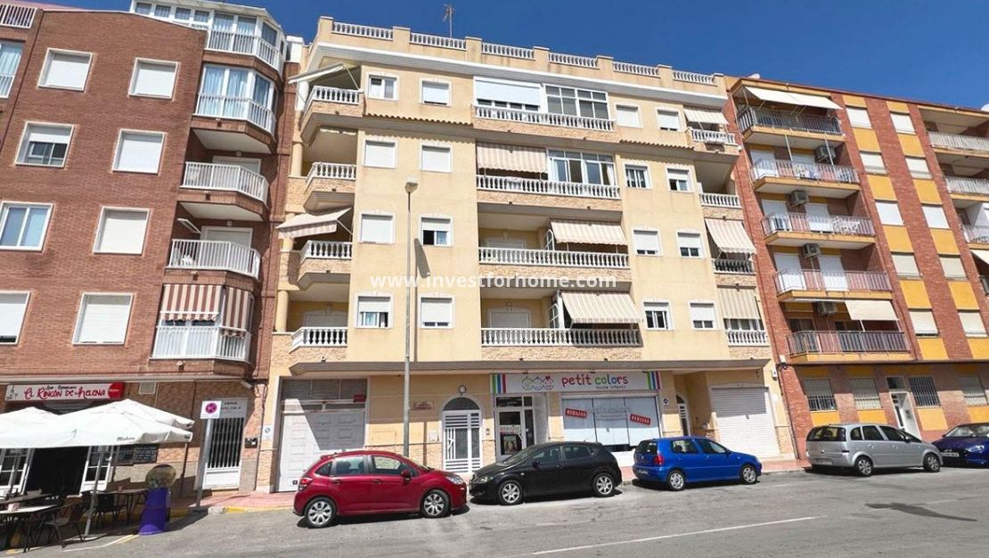 Sale - Apartment - Guardamar del Segura - Pueblo