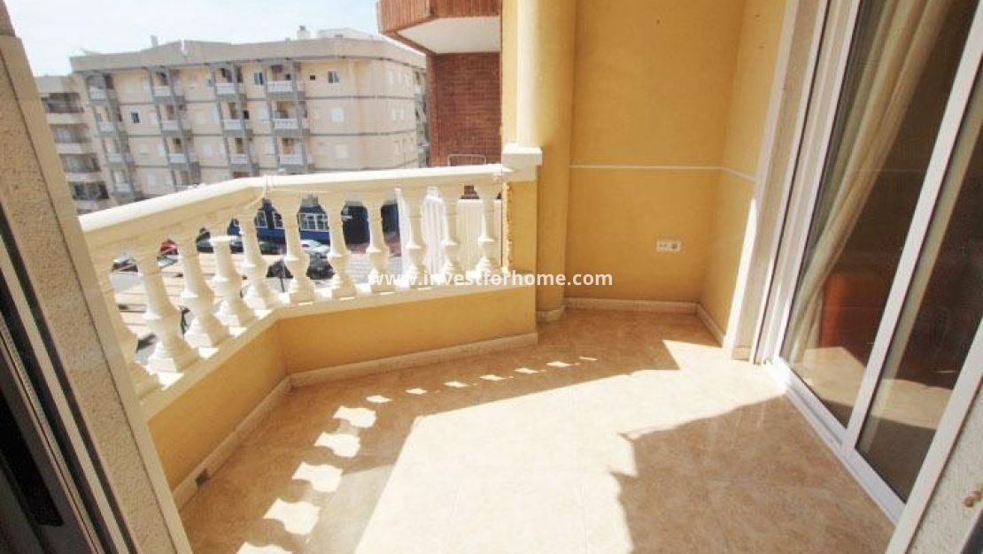 Sale - Apartment - Guardamar del Segura - Pueblo