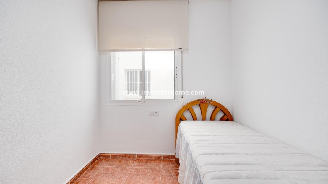 Sale - Apartment - Guardamar del Segura - Pueblo