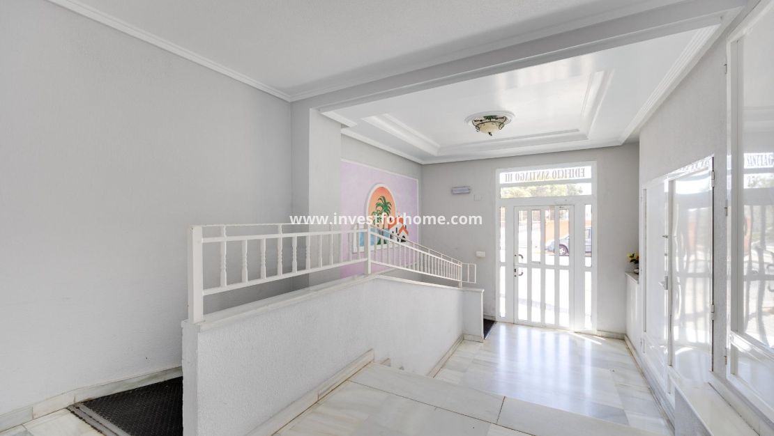 Sale - Apartment - Guardamar del Segura - Pueblo