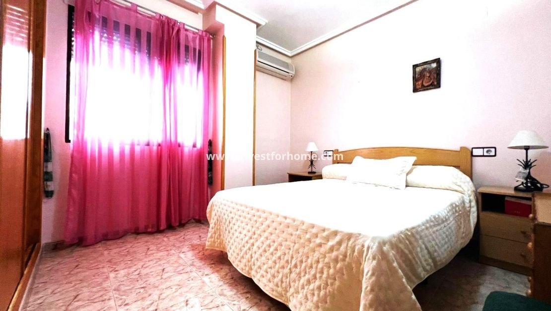 Sale - Apartment - Guardamar del Segura - Pueblo