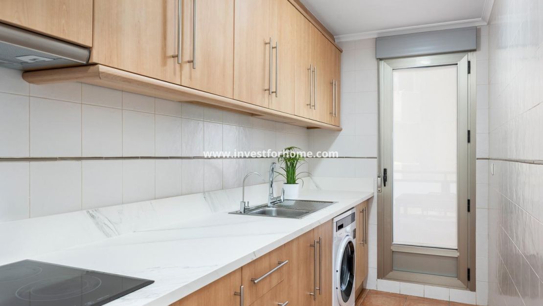 Sale - Apartment - Guardamar del Segura - Pueblo