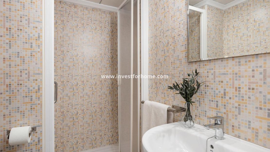 Sale - Apartment - Guardamar del Segura - Pueblo