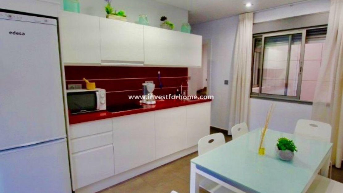 Sale - Apartment - Guardamar del Segura - Pueblo