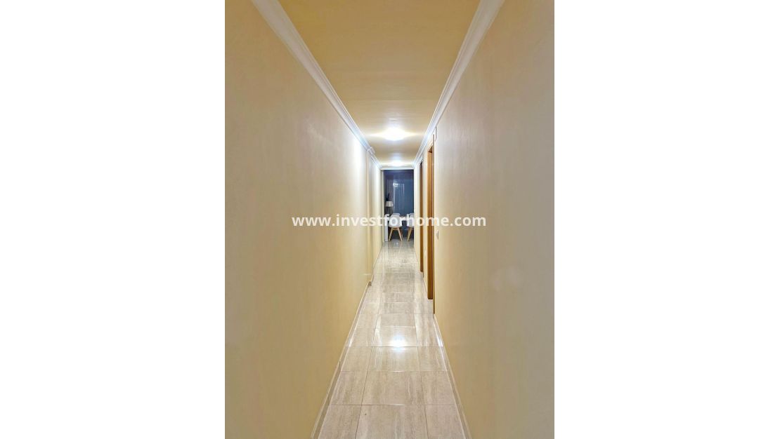 Sale - Apartment - Guardamar del Segura - Puerto Deportivo