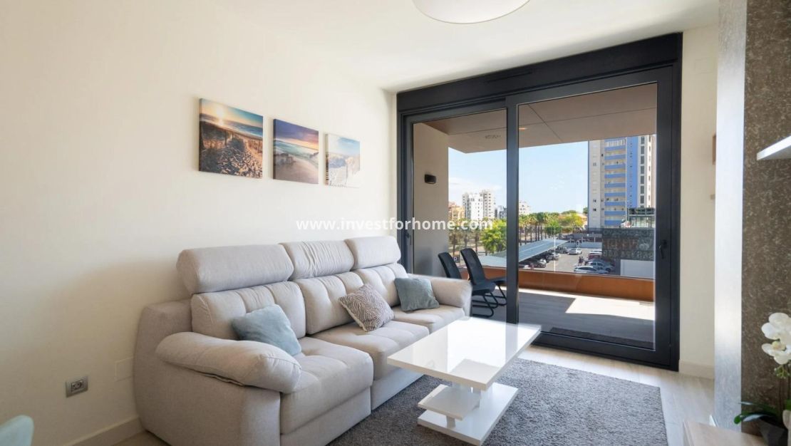Sale - Apartment - Guardamar del Segura - Puerto Deportivo