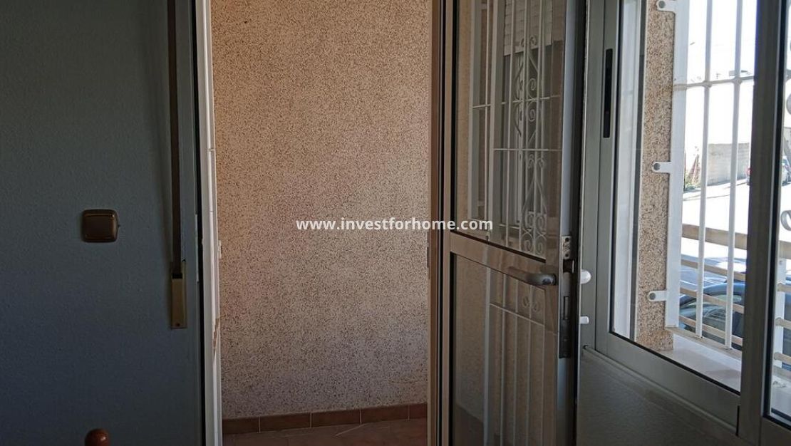 Sale - Apartment - Los Montesinos - PUEBLO CENTRO