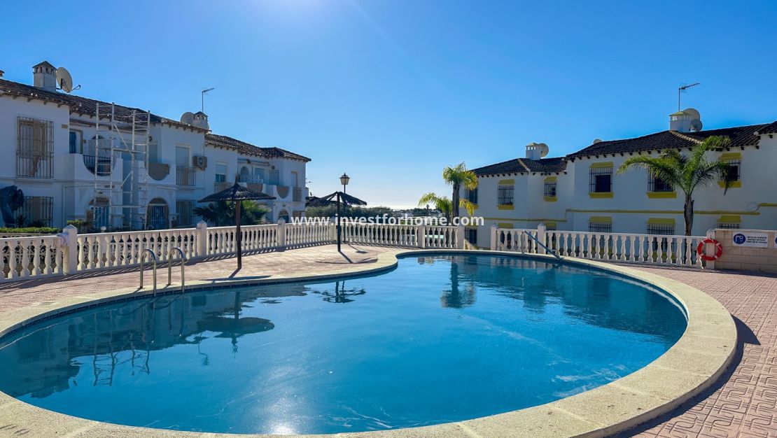 Sale - Apartment - Orihuela Costa - Costa Blanca