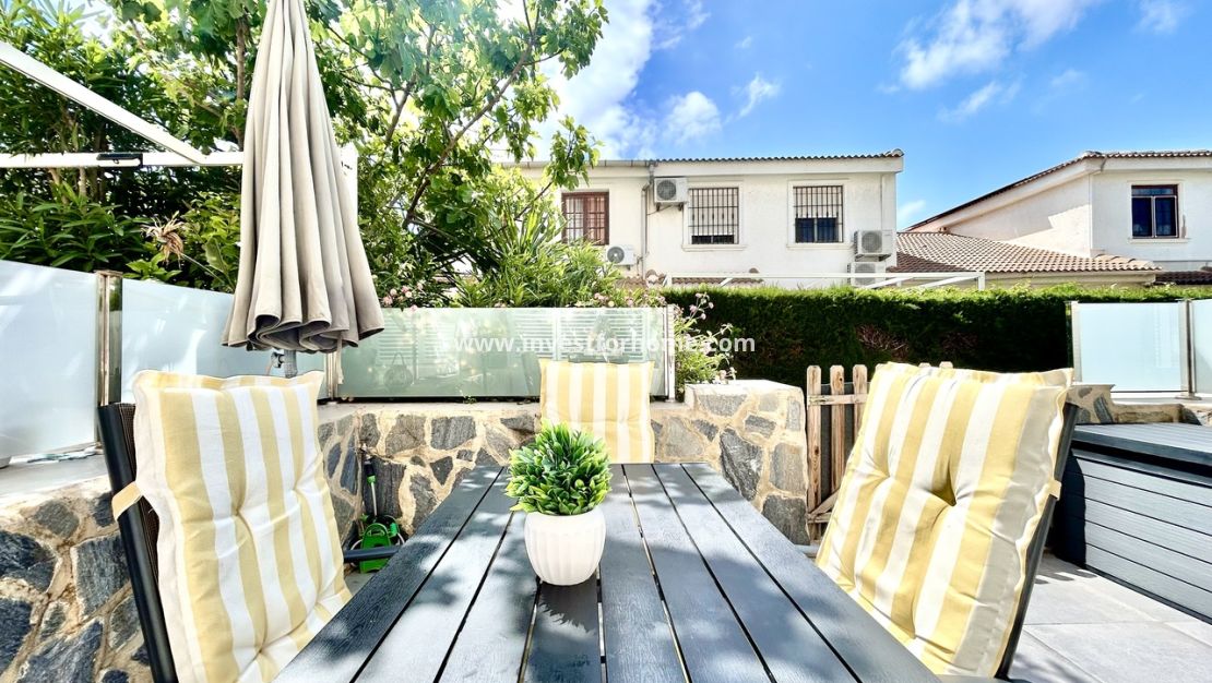 Sale - Apartment - Orihuela Costa - Costa Blanca