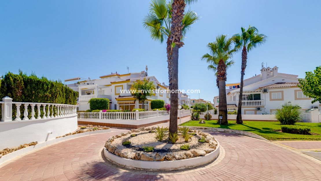 Sale - Apartment - Orihuela Costa - Costa Blanca
