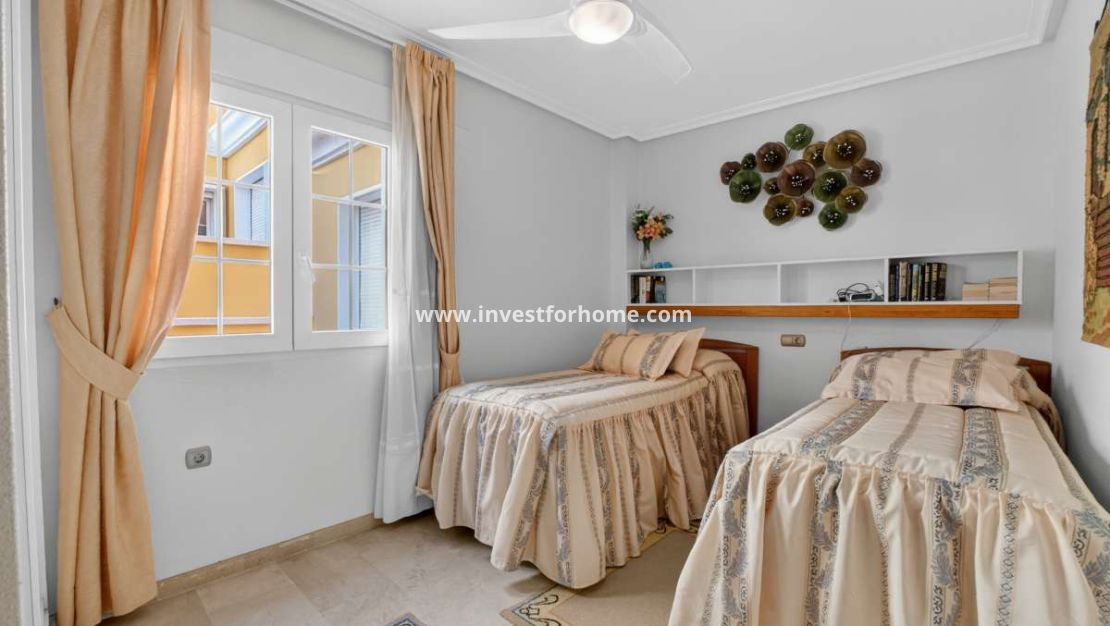 Sale - Apartment - Orihuela Costa - Costa Blanca