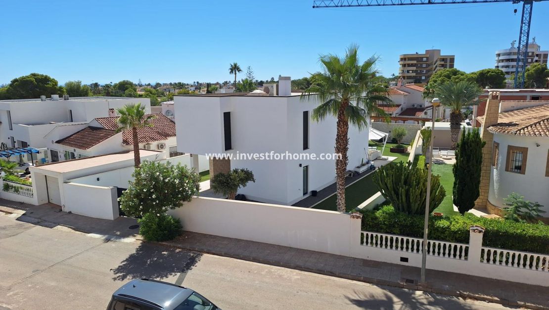 Sale - Apartment - Orihuela Costa - La Zenia