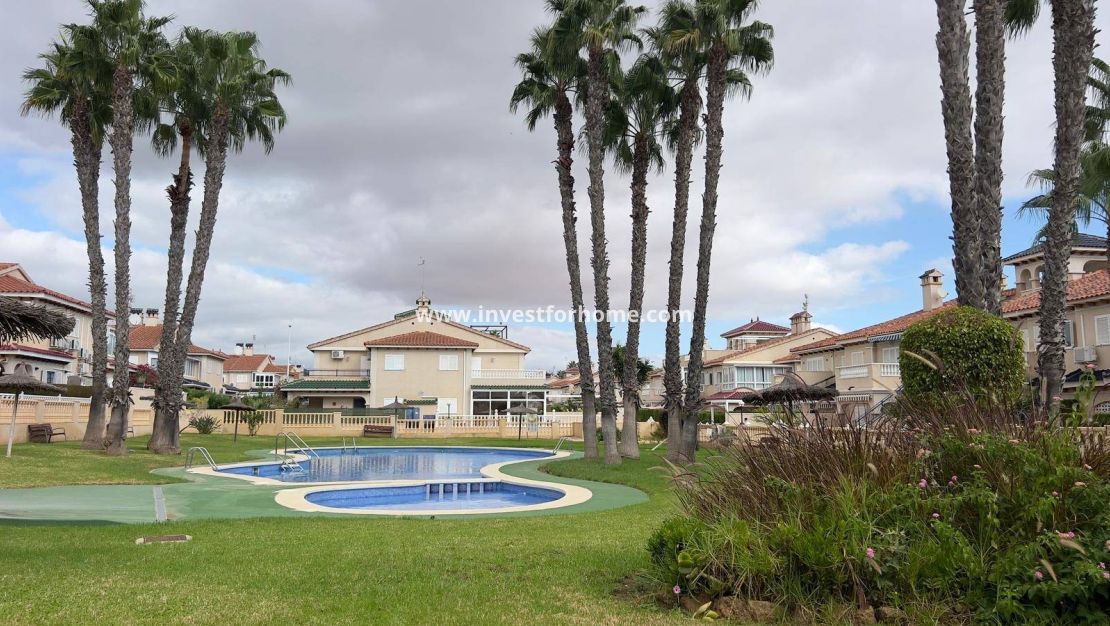 Sale - Apartment - Orihuela Costa - La Zenia