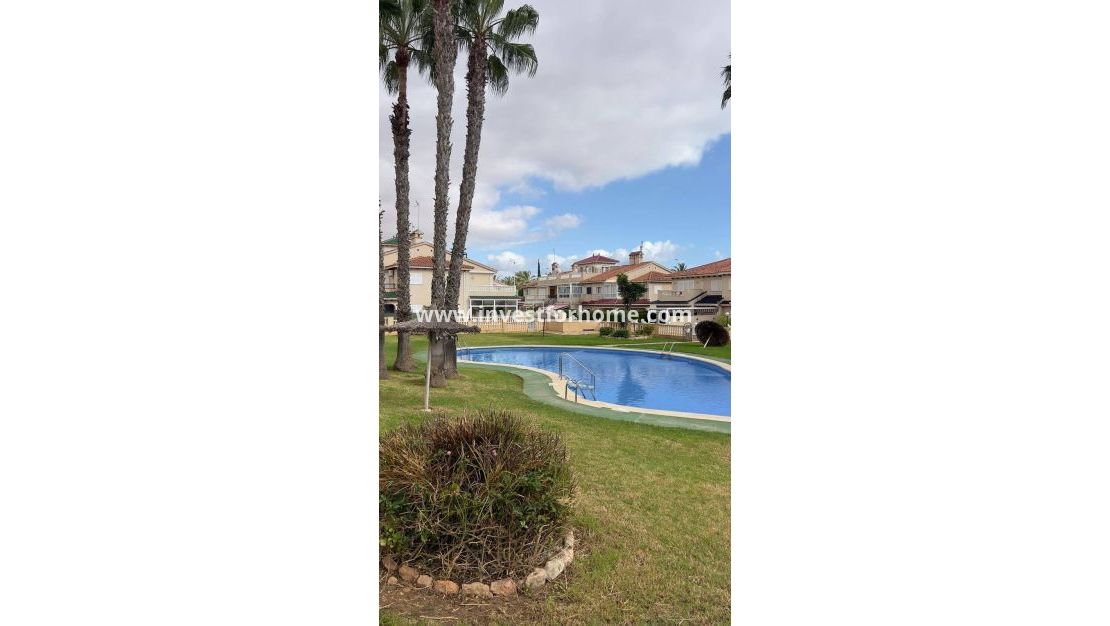 Sale - Apartment - Orihuela Costa - La Zenia