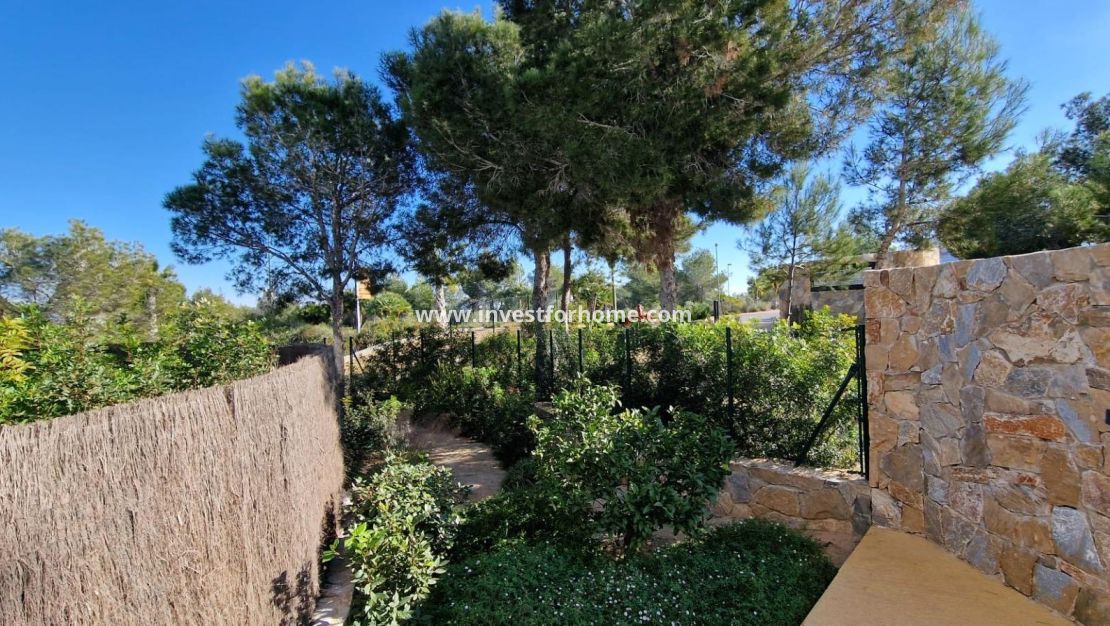 Sale - Apartment - Orihuela Costa - Las Colinas Golf