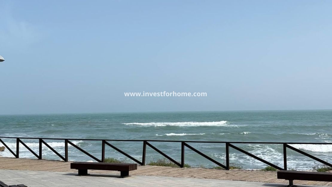 Sale - Apartment - Orihuela Costa - Punta Prima