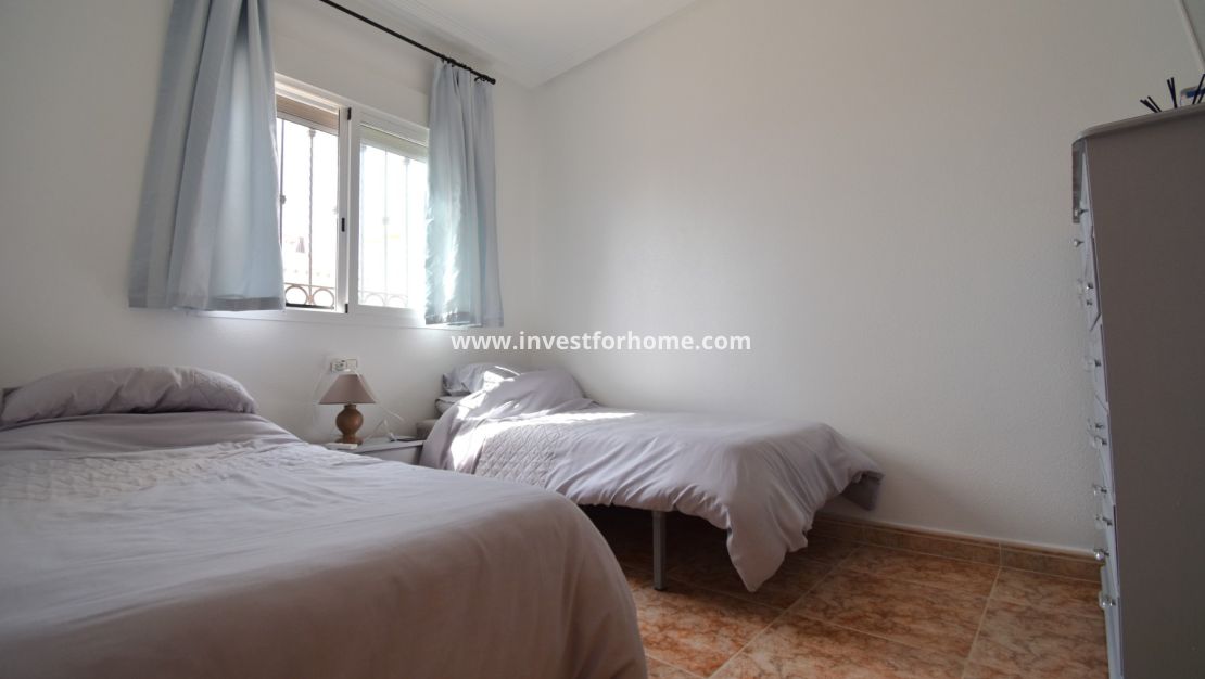 Sale - Apartment - Orihuela Costa - Punta Prima