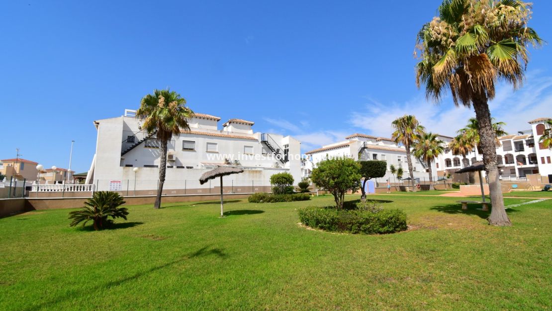 Sale - Apartment - Orihuela Costa - Punta Prima